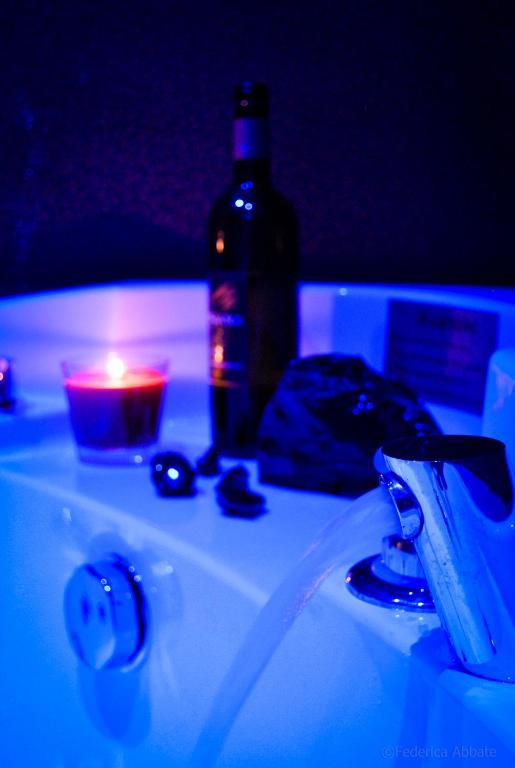 Double Room Spa Bath,42057946:JPEG